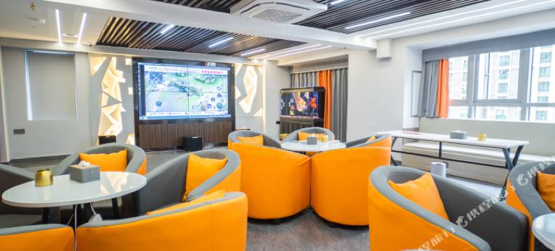 贵阳轻游电竞酒店(金融城CCPARK店)图片