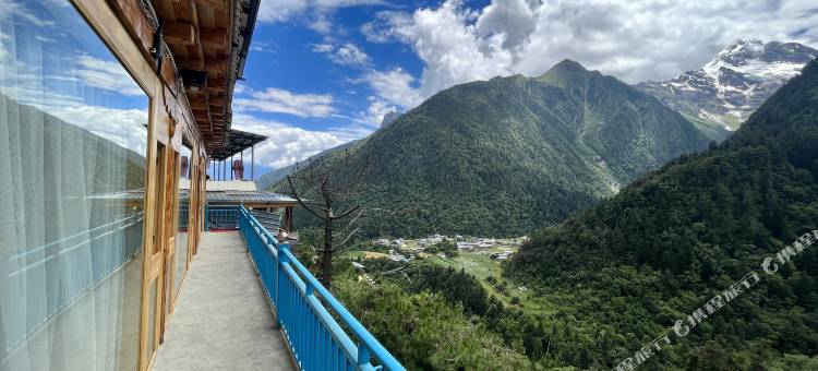 雨崩诺巴啦观景民宿(雨崩店)图片