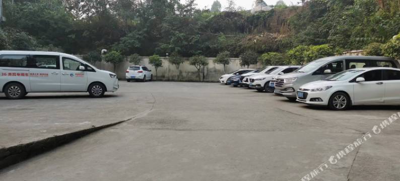 荣县月亮弯酒店图片