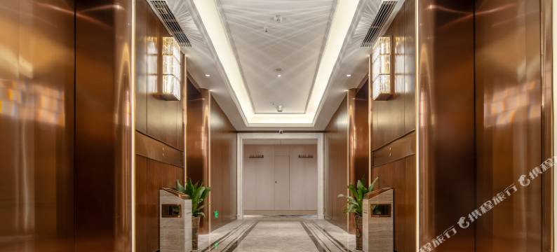 麗柏国际酒店(高安站店)图片