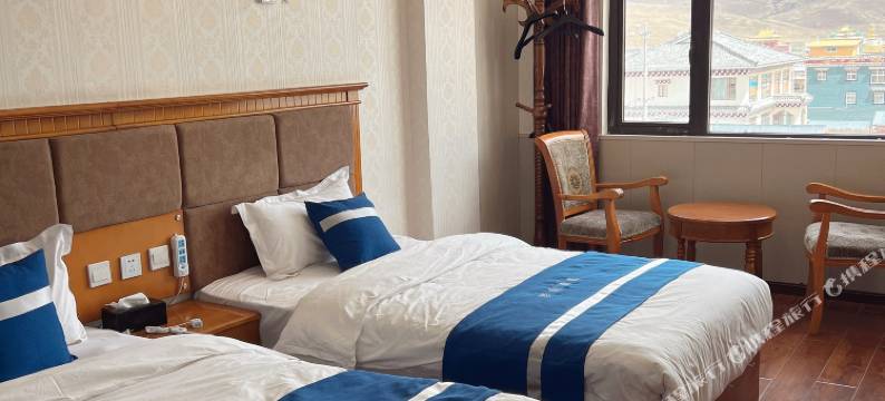 色达愿遂大酒店图片