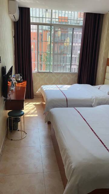 盐亭龙之蓝酒店