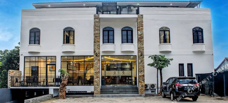 Capital O 92583 拉贾苏塔伊斯兰旅馆(Capital O 92583 Raja Soeta Hostel Syariah)图片