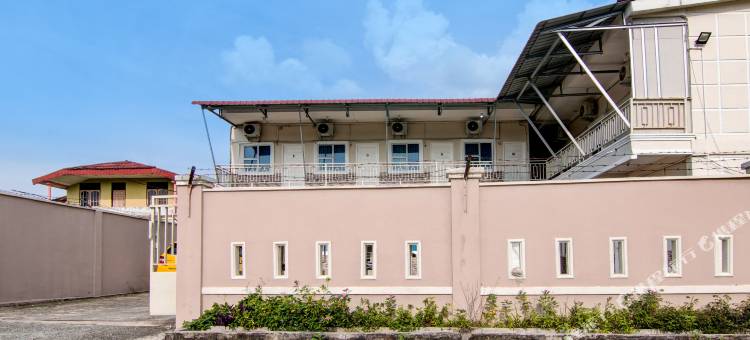 奥酒店 普特里家庭旅馆 靠近SPBU 14.282.694(艾尔希塔姆)(Hotel O Putri Homestay Syariah Near Spbu 14.282.694 (Air Hitam))图片