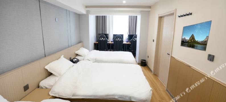 极客电竞酒店(沈阳东北大马路店)图片