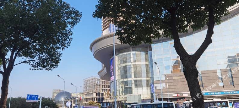 victory维客电竞民宿(武汉光谷广场地铁站店)图片