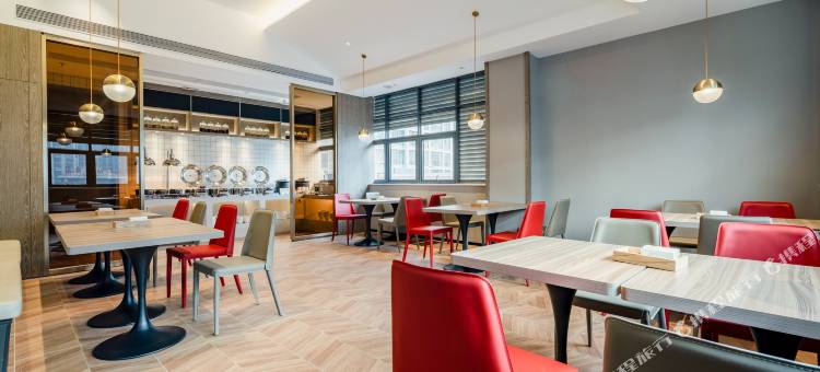 柏曼酒店(来宾武宣店)图片