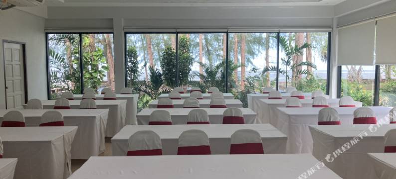 The Chevalley Beach Resort图片