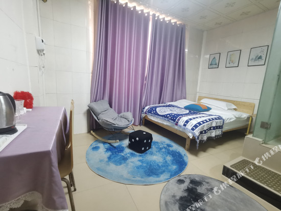 东兴四海明月客栈(东兴国门口岸店)