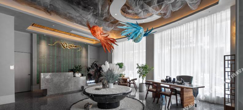 晴天Sunny Day设计师艺术空间民宿(荔波美食街店)图片