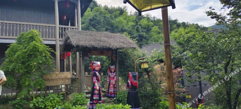 云冰山浆洞客栈图片