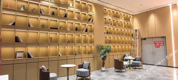 艾思酒店(德阳什邡广场店)图片