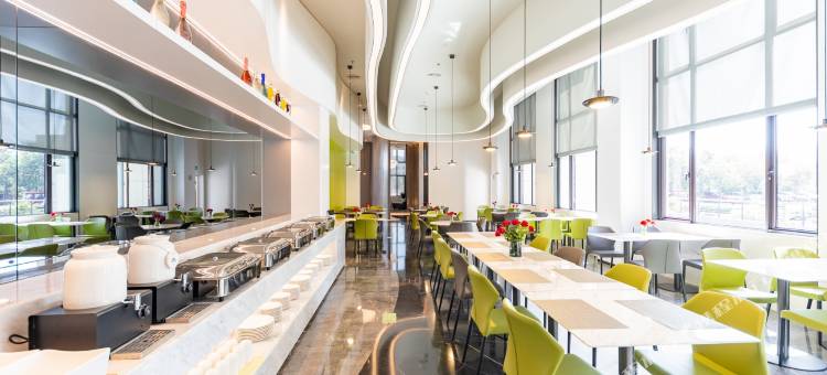 宜必思尚品酒店(温州机场滨海园区店)图片