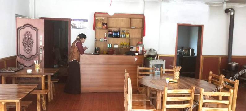 色达普利酒店图片