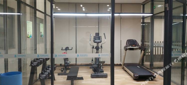 江阴龙砂琥珀酒店(中山公园地铁站店)图片