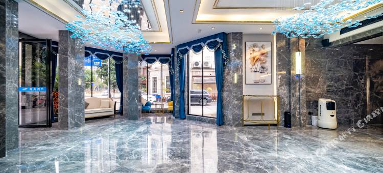 蔚蓝酒店(柳州城中万达窑埠古镇店)图片