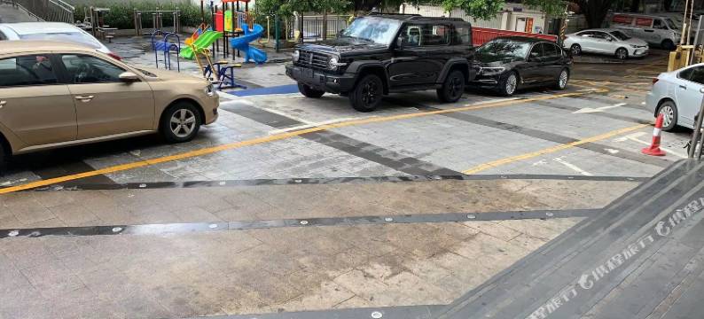 深圳鹏城悦里公寓(深圳东站大芬地铁站店)图片