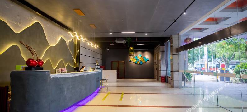 转角6号酒店(深圳国际会展中心店)图片