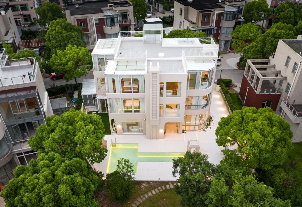 Chami Villa (Shanghai International Tourism Resort)Hotel Overview