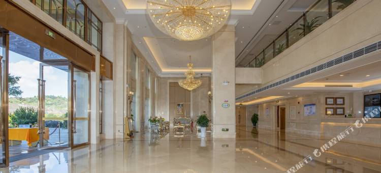 维也纳国际酒店(寻乌新汽车站店)图片