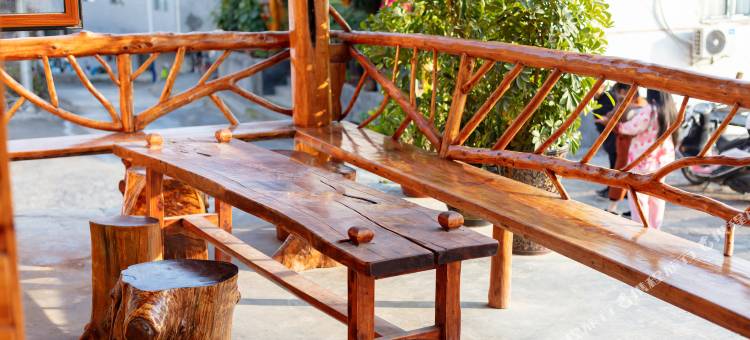 芙蓉镇叶子美宿(王村大瀑布店)图片