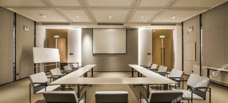 美一豪酒店(乌鲁木齐医学院中营工地铁站店)图片