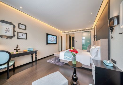 Xana Hotelle Hotel (Heze Juancheng) Hotel Overview