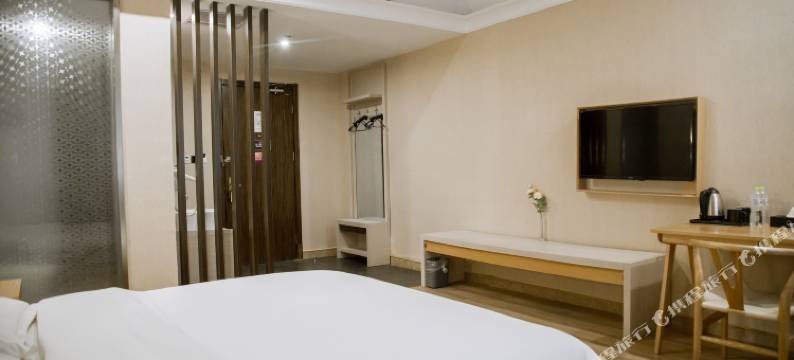 维乐瑞恩酒店(烟台火车站店)图片