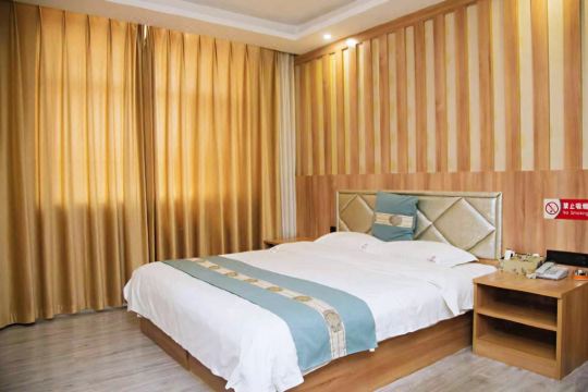 选择房间开业:2019花盛酒店是目前国内以"紫罗兰"为元素的文化酒店