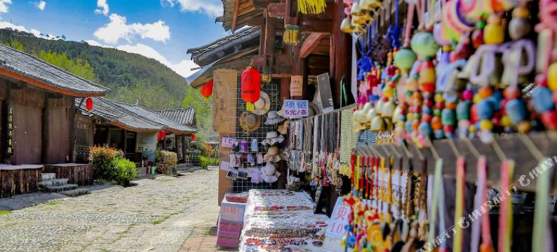 丽江东巴谷汽车旅游营地图片