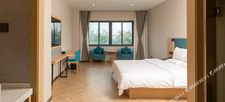 如家睿柏·云酒店(海门东渐广场店)图片