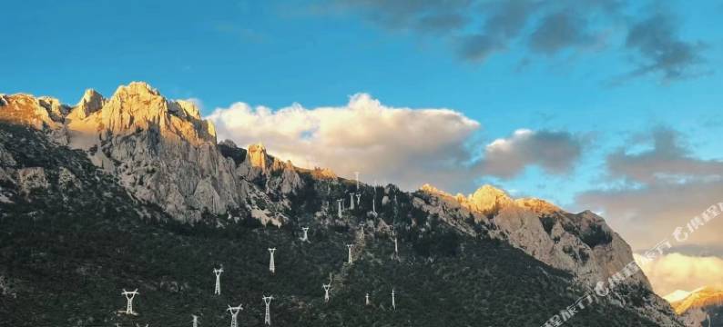 左贡悦溪度假酒店(红旗广场店)图片