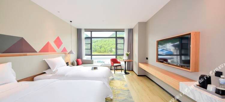 柏漫酒店(兰坪怒江路中心广场店)图片