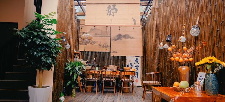 大理古城等闲国风客栈(洱海门店)图片