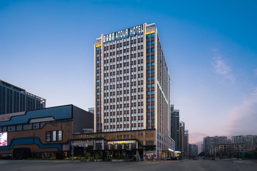 信陽東站大信廣場亞朵酒店