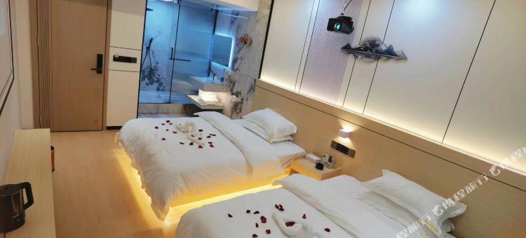 师宗俊峰智慧影视酒店图片