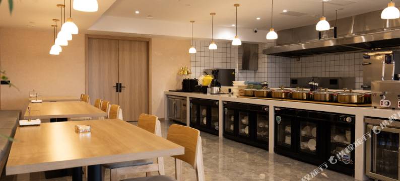 诗卉电影电竞酒店(唐山丰润区大麦广场店)图片