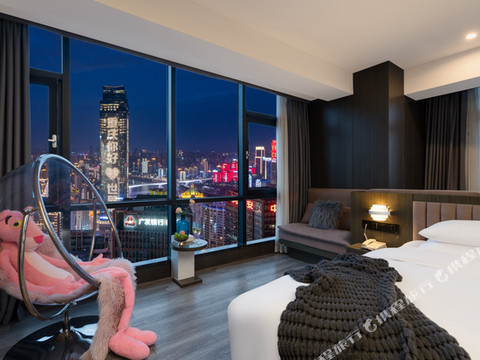 重庆来住·千寻空中酒店