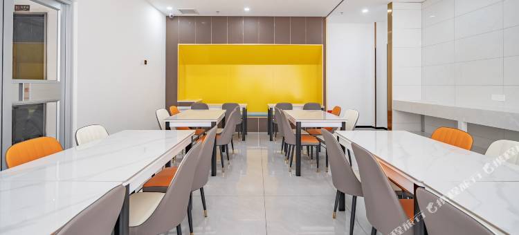 IU智能酒店(晋州万豪名家国际商贸城店)图片