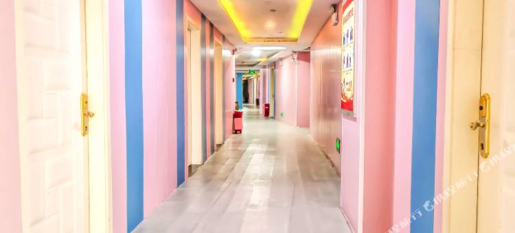 自由空间主题酒店(徐州新沂火车站店)图片