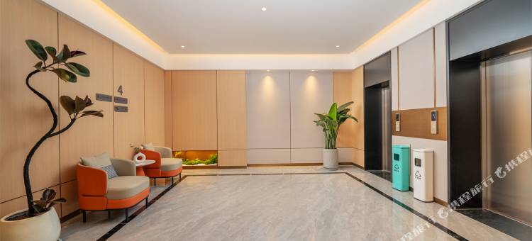 白玉兰酒店(信阳东站店)图片