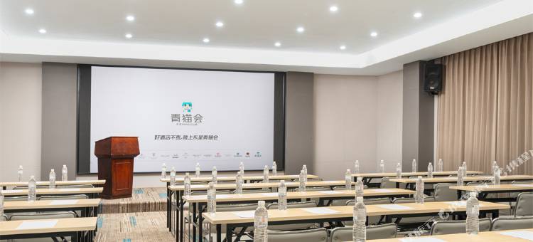 柏曼酒店(北海老街海底世界店)图片