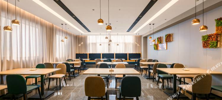 如家商旅酒店(青岛海尔园地铁大厦九水西路店)图片