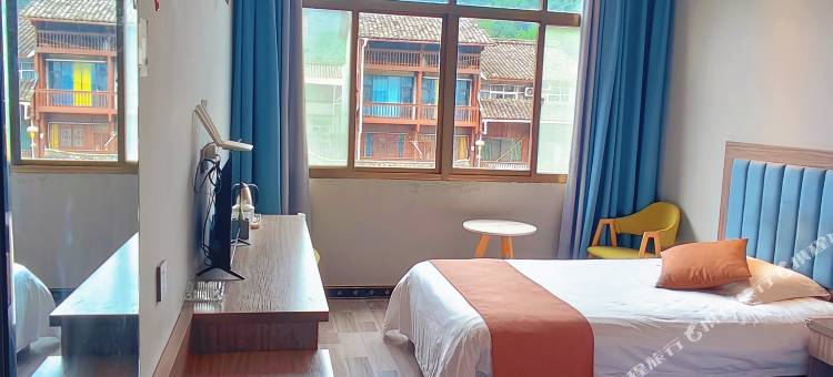 青木川旱船屋时尚酒店图片