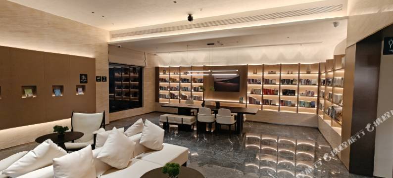 芜湖中山路步行街九华中路亚朵酒店图片