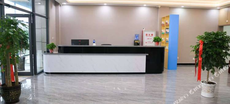 如家睿柏·云酒店(乌兰察布察右中旗店)图片