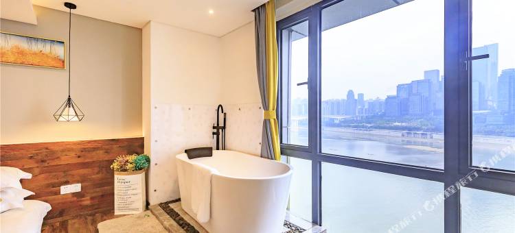 重庆小舍缘木江景酒店(解放碑洪崖洞店)图片