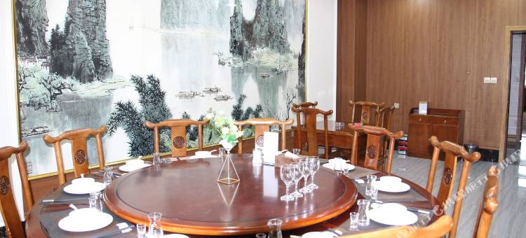 六安天缘贤林大酒店(叶集皖西当代中学店)图片