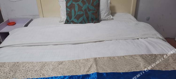 公安樱花树旅馆图片