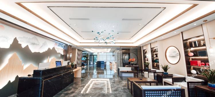 仟那千寻酒店(平顶山火车站碧桂园店)图片